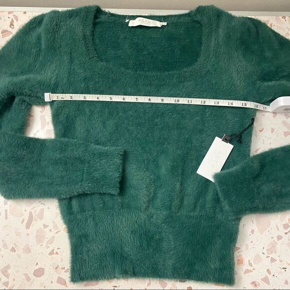 ASTR the Label Fuzzy Sweater new - Picture 13 of 16